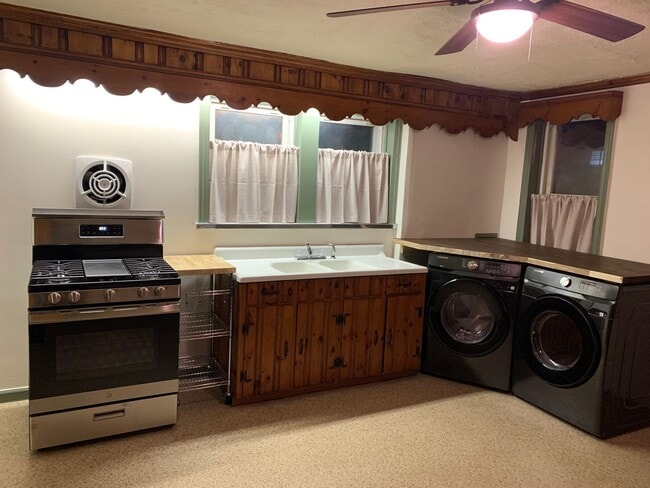 Photo - 179 N Water St