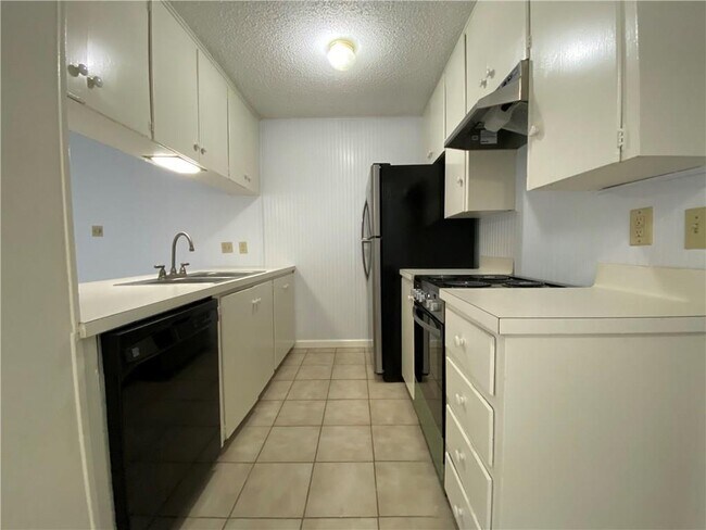 Photo - 2408 Longview St Unit 107