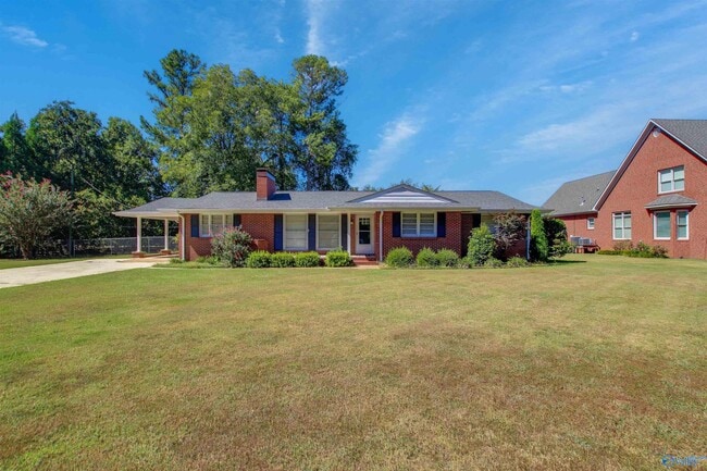 Photo - 1905 Country Club Rd SE Casa