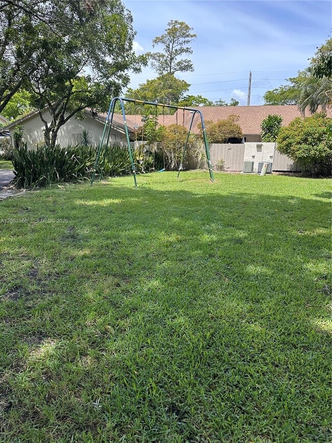 Photo - 3032 S Oakland Forest Dr