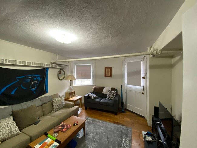 Photo - 1589 Beacon St Unit B