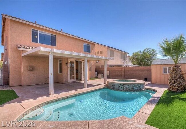 Photo - Beautiful 5 bed home with sparkling pool located in the heart of Las Vegas!