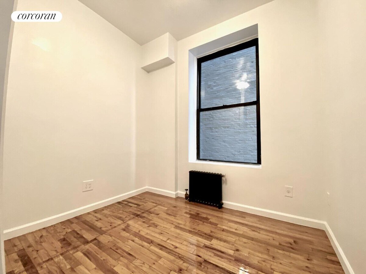 Photo - 311 West 4th Street