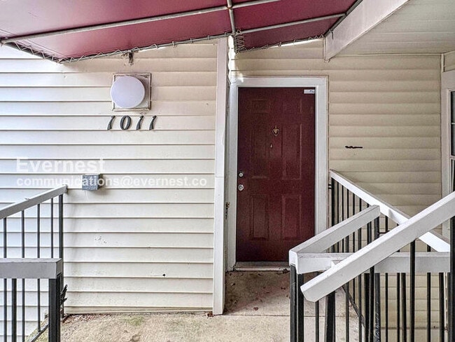 Photo - 1011 Fallcrest Ct Unit 202