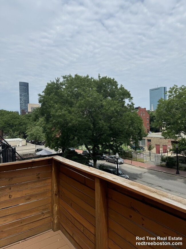 Building Photo - 554 Massachusetts Ave