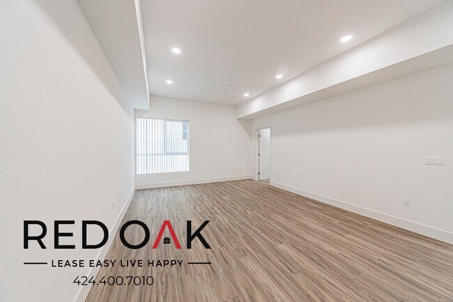 Building Photo - 4000 Mont Clair St Unit 401