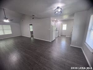 Photo - 2244 Eastman Ave