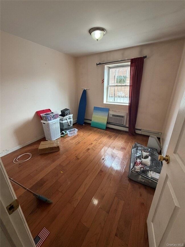 Photo - 168-70 93rd Ave