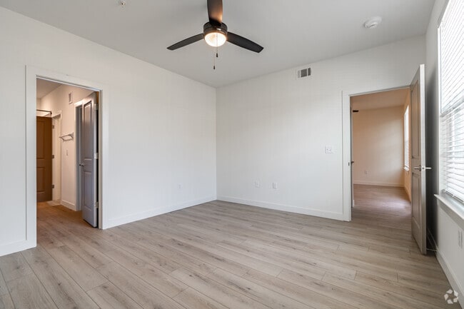 A3 1BR, 1BA - 879SF - Bedroom - Grays Creek Apartments