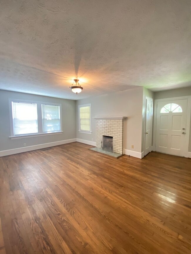 Photo - 1811 Thomas Ave