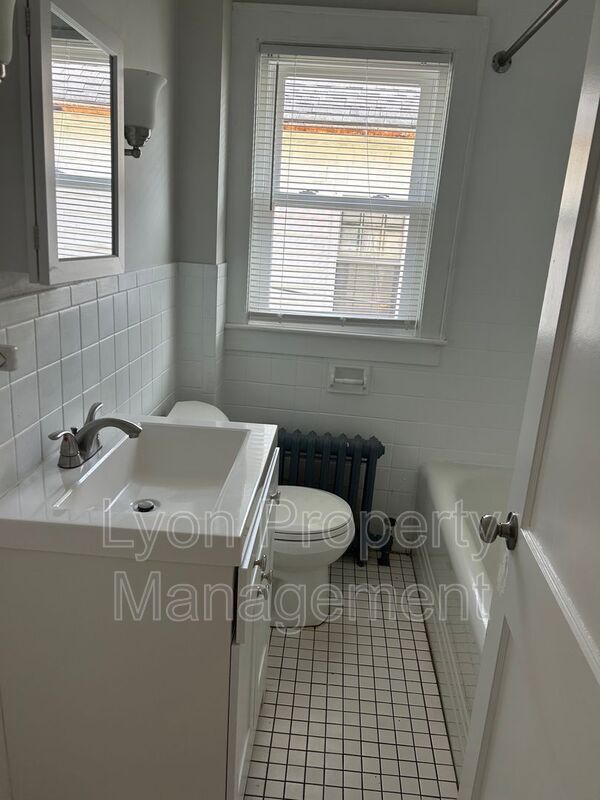 Photo - 16 Dayton St Unit Front House