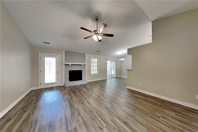 Photo - 4019 River Rock Way