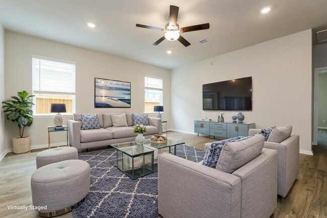 16435 Honeysuckle Hl Dr