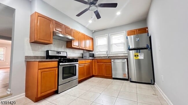 Photo - 19 Mechanic St Unit Apt