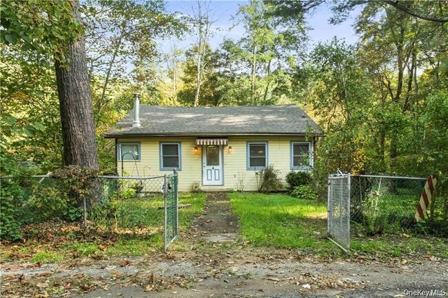 Building Photo - 4 1st St