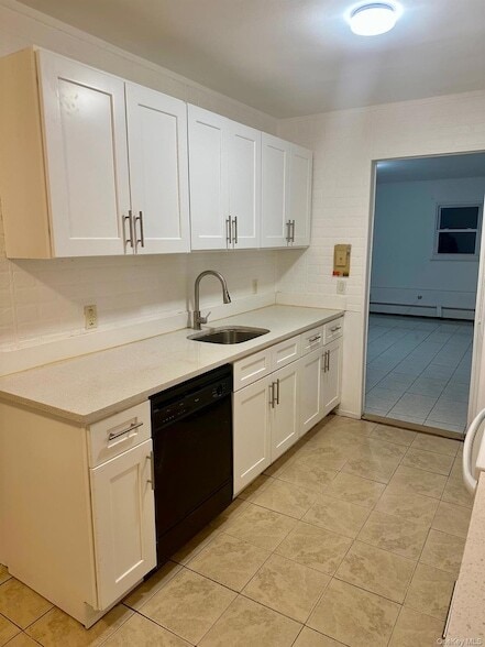 Photo - 10 Chaucer Ct