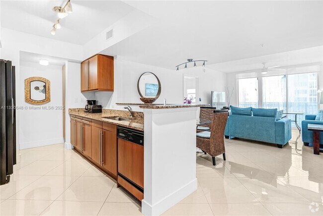 Building Photo - 2080 S Ocean Dr Unit 1507. Rental