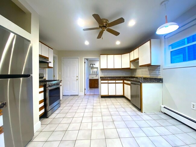 Photo - 126 Sycamore St Unit 1