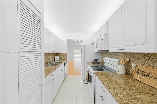 Photo - 1351 SW 125th Ave Unit 108S