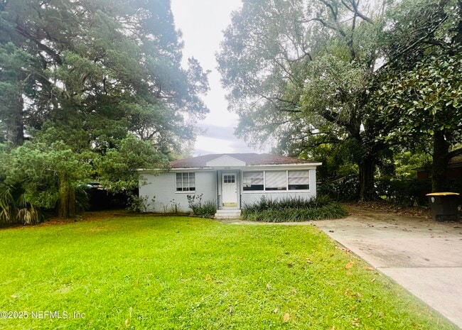 Photo - 3340 Sunnybrook Ave N