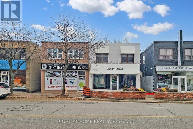 Photo - 255 Lakeshore Rd E Unit #A