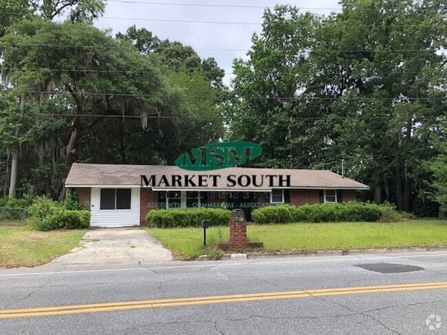 Building Photo - Convenient Southside Location Rental
