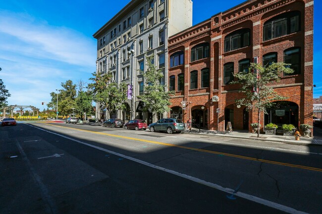 Union Block Apartments - Union Block Apartments