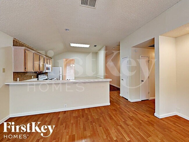 Photo - 1003 Prado Real Dr