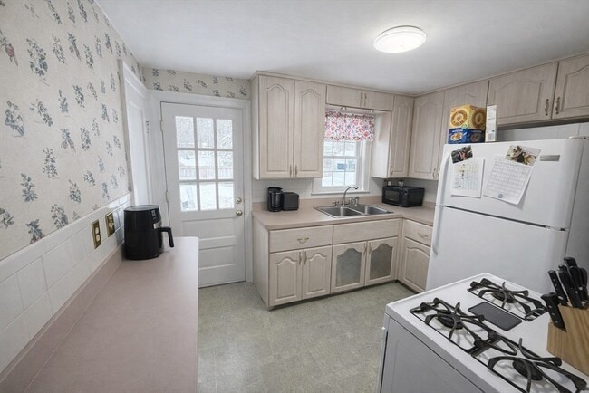 Photo - 45 McPhee Rd Unit 1