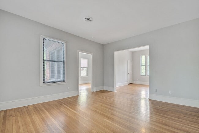 Photo - Fort Wood Apartments