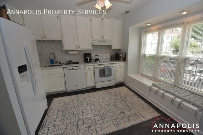 Photo - 1438 Harwick Ct
