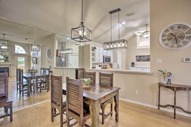 Photo - 6325 Wildhaven Dr Unit ID1019573P