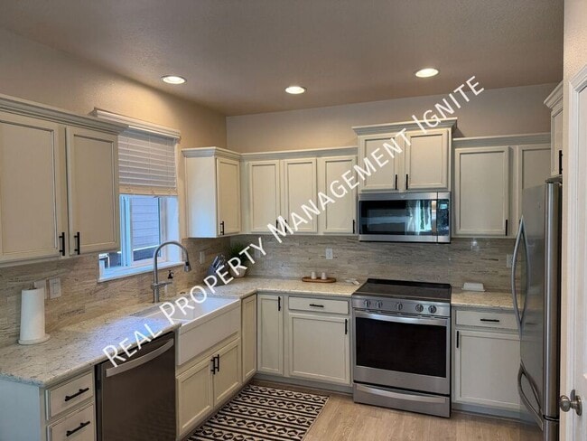 Photo - 61203 Snowbrush Dr