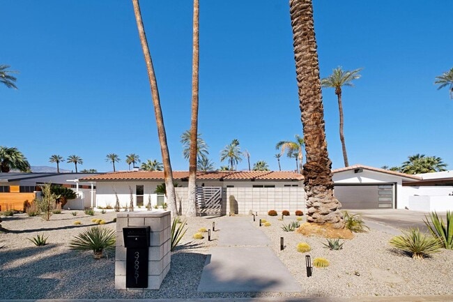 Building Photo - 36951 Marber Dr Rental