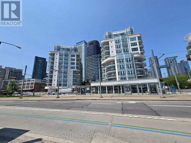 Photo - 600 Queens Quay W Unit 632