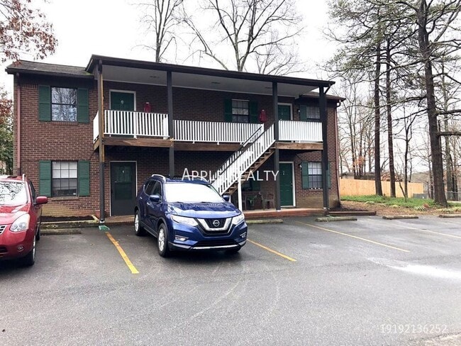 1025 Klyce St Unit 5
