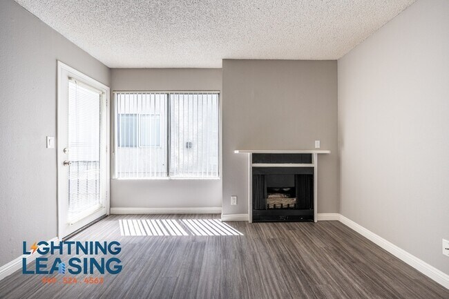 Photo - 14200 Victory Blvd Unit 217