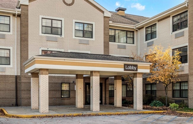 Building Photo - Furnished Studio-South Bend - Mishawaka - ... Rental