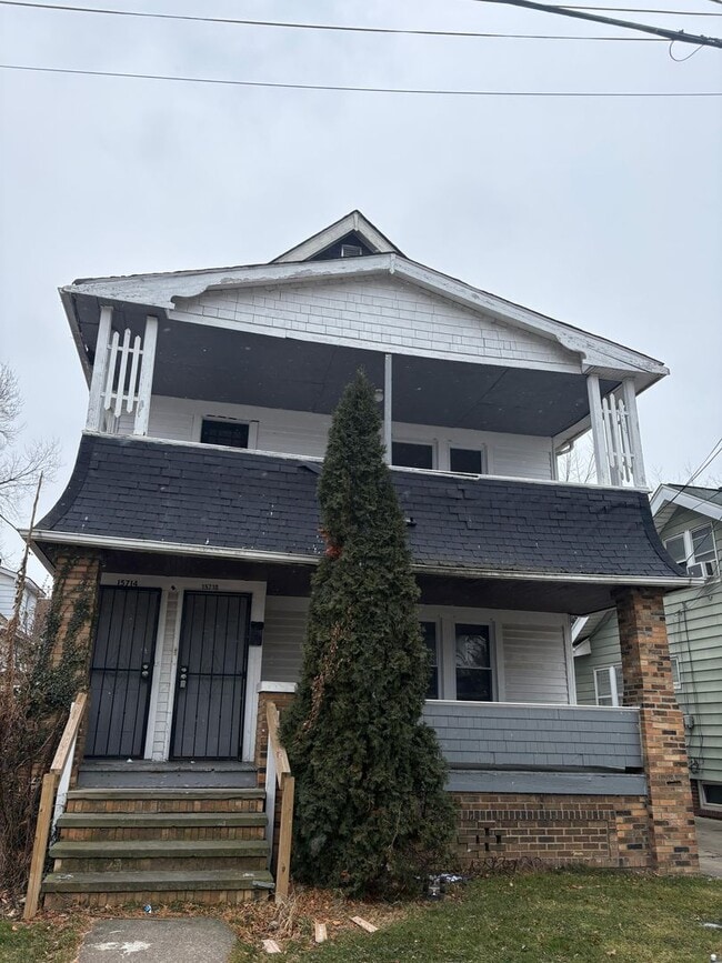 Photo - 15710 Corsica Ave Unit 2