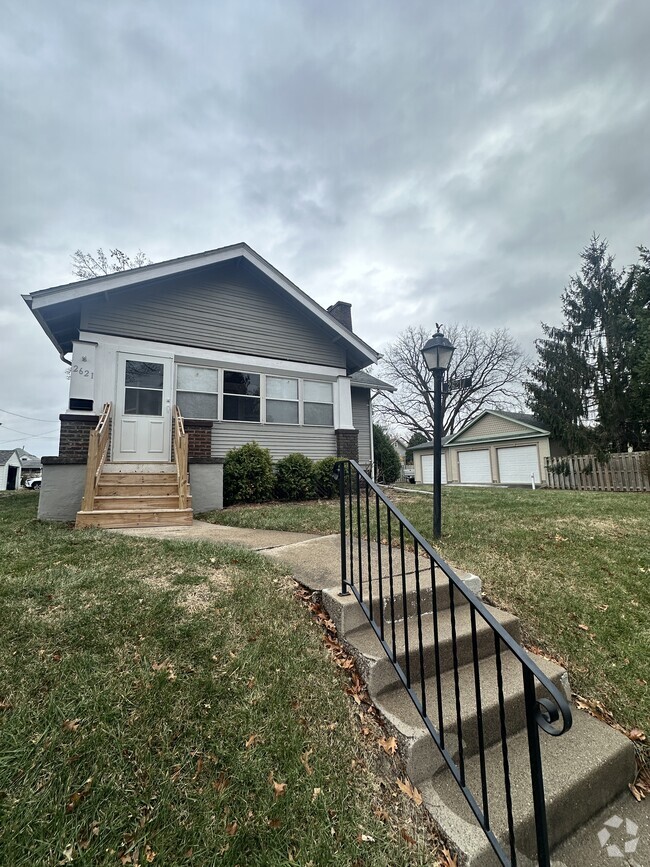 Building Photo - 2621 Carey Ave Rental