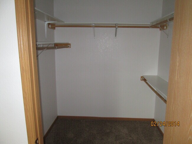 Photo - 108 4th St S