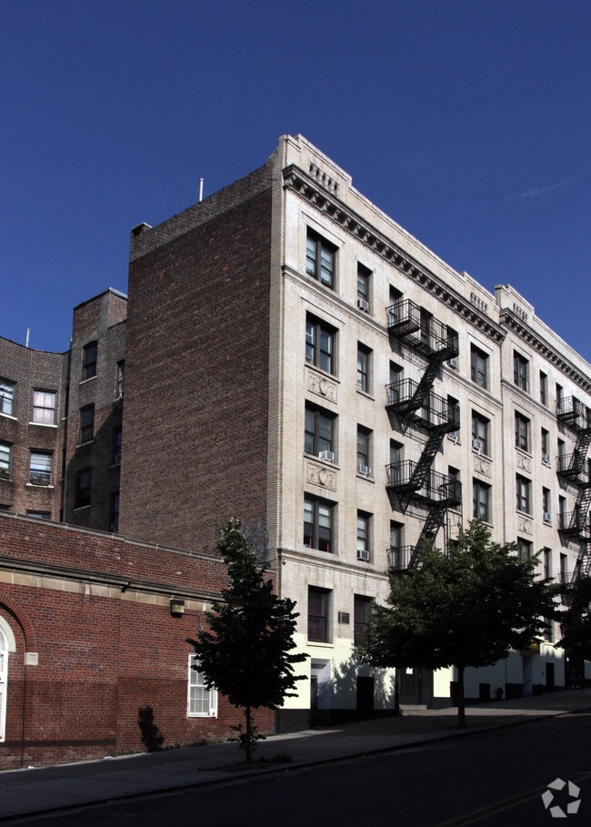 3 Bedroom Inwood Apartments For Rent New York Ny Forrent Com