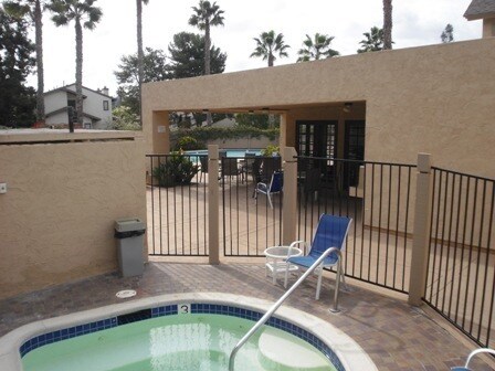 Photo - La Jolla 2bed 1 bath 1car garage, big deck! Casa