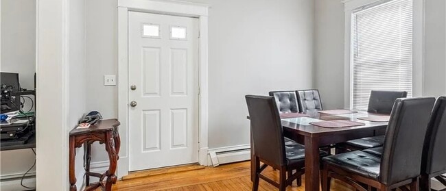 10 Phenix Ave Unit 10 apt 1