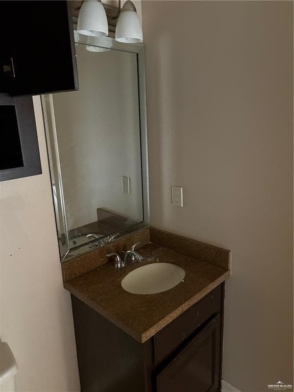 8 Jade St