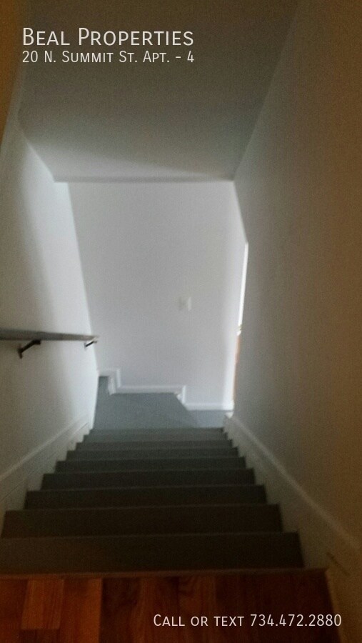 Photo - 20 N Summit St Unit 4