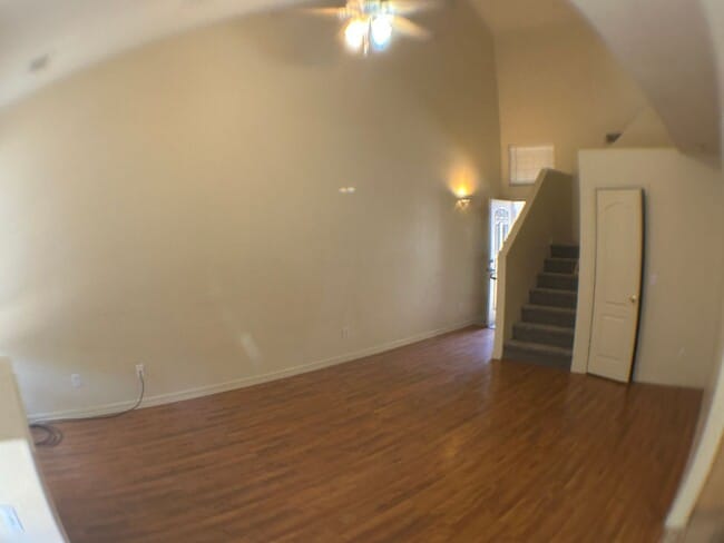 Building Photo - Nice 3 bedroom with 2 car garage Rental