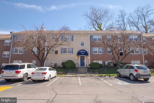 Building Photo - 4409 Falls Bridge Dr Unit G