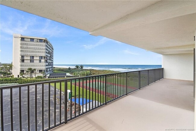10044 S Ocean Dr Unidad 401