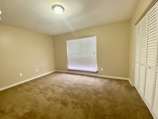 Photo - 2BR/2.5BA Townhome in Gated Community for Lease! Unit Apt D